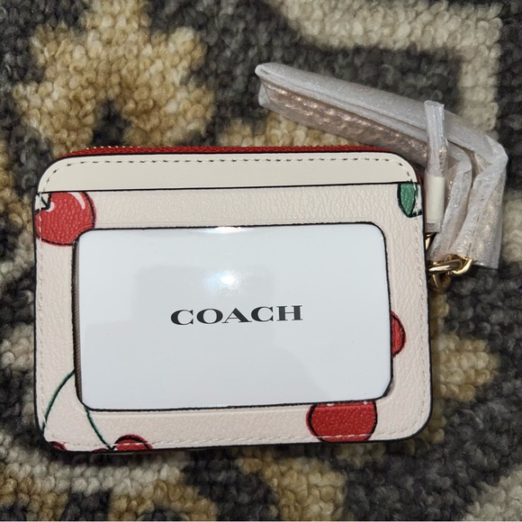 Zip Card Case With Heart Cherry Print - Picture 4 of 6